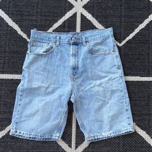 Vintage distressed Jorts - Levis size 34 
Men's Light Blue Denim jorts